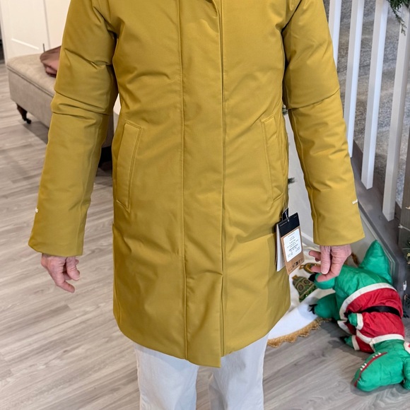 Women’s The North Face Arctic Insulated Parka Amber Green Winter Coat NWT!